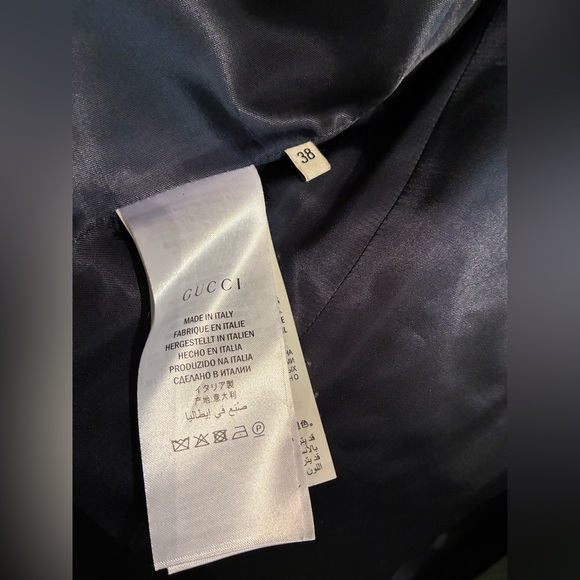 Gucci 38 XS - Like New - Fully Studded Parrot Embroidered Denim Blazer $4700 - Picture 10 of 11